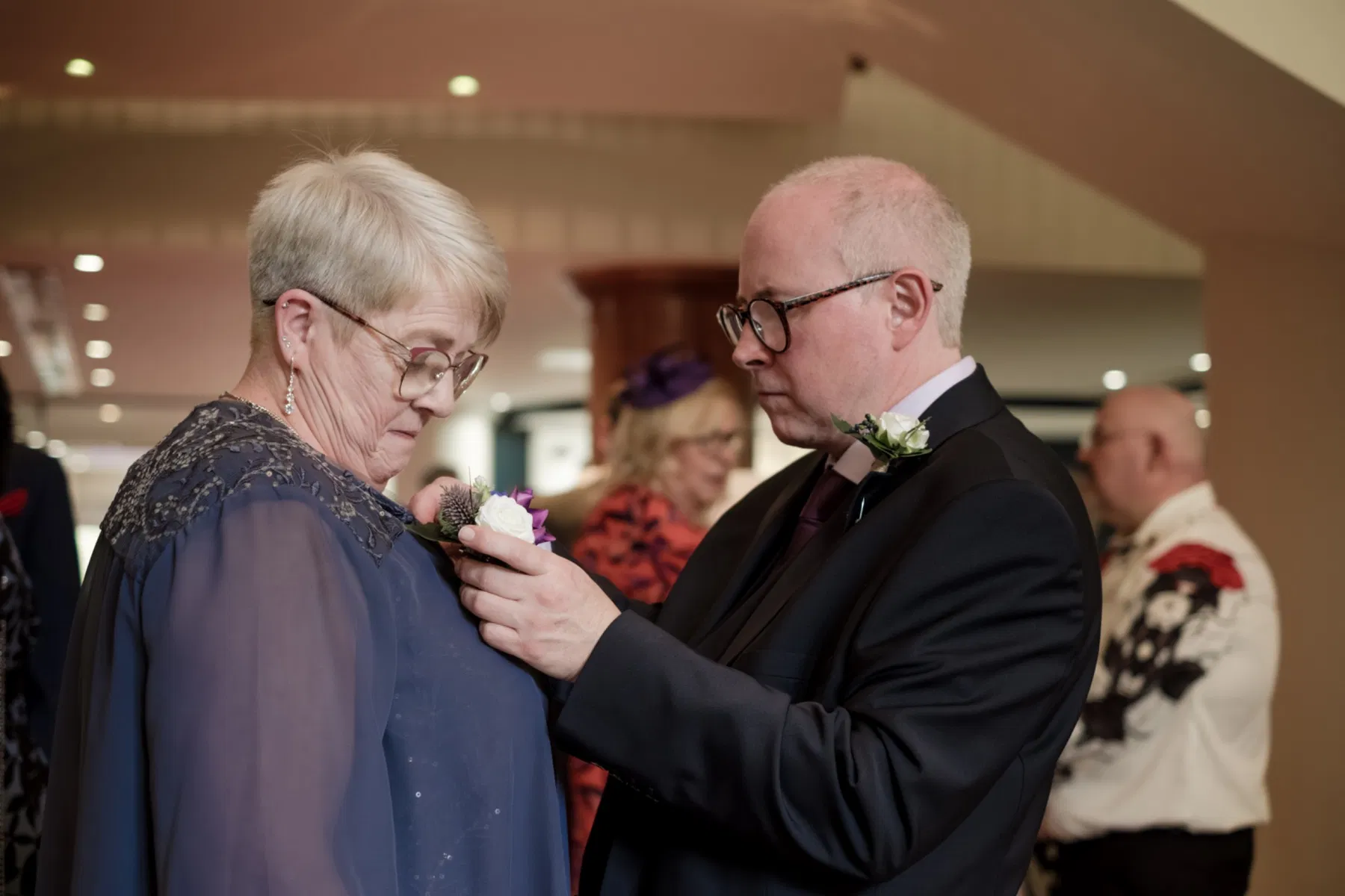 Candid wedding photography by Sofie Redfern