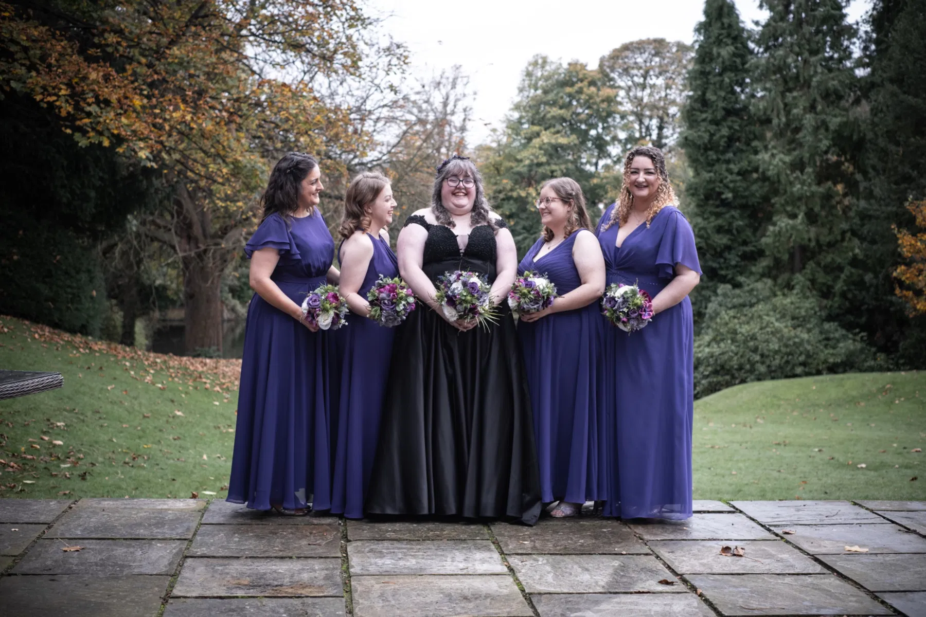 Candid wedding photography by Sofie Redfern