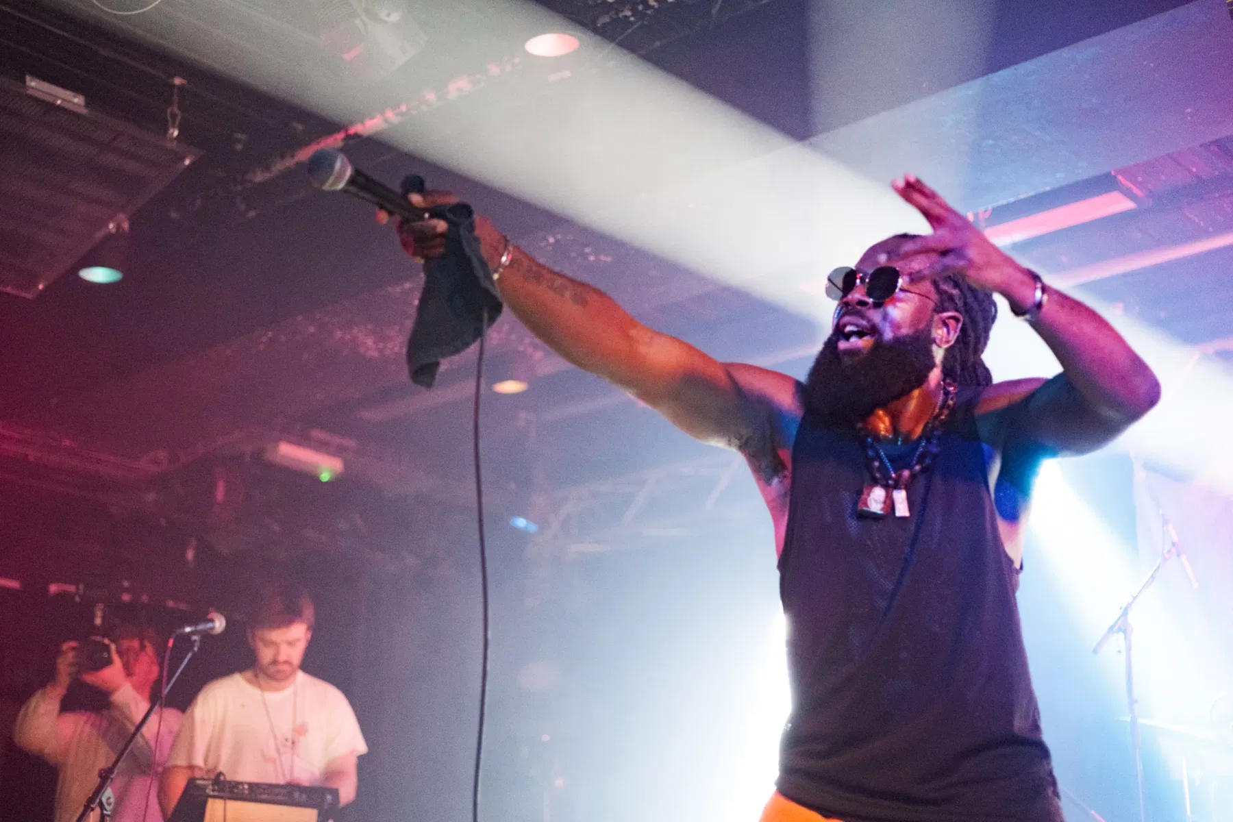 Live music and event photography by Sofie Redfern