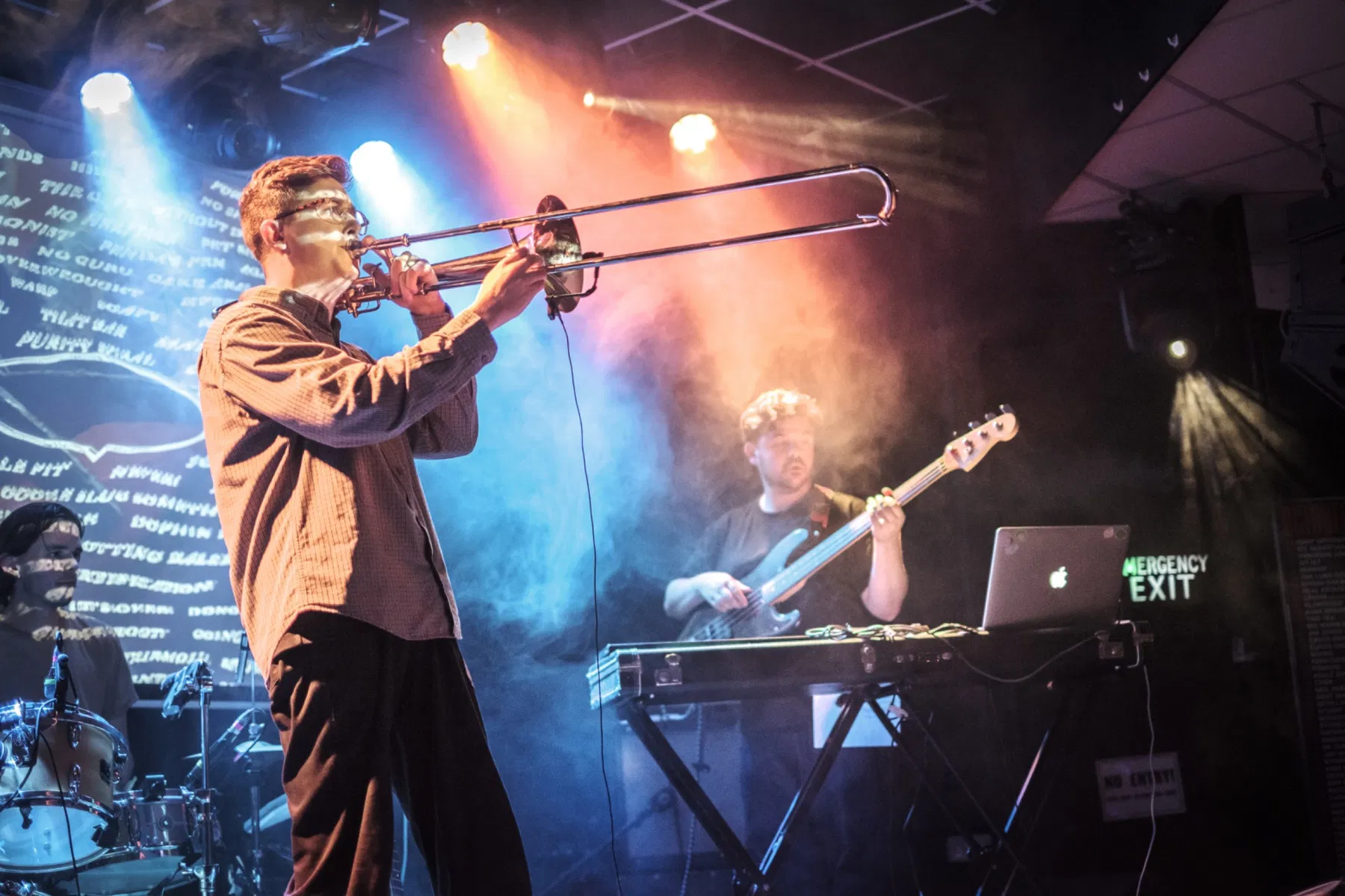Live music and event photography by Sofie Redfern
